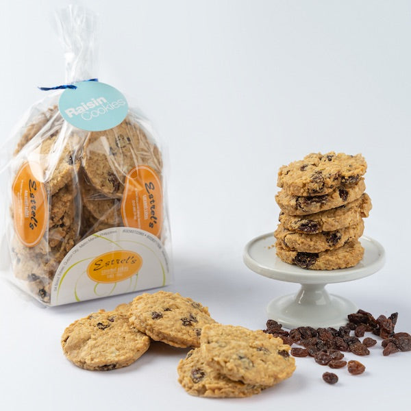 Chocolate Chip or Raisin Cookies